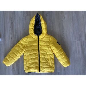 Abercrombie & Fitch Kids Girls Yellow Puffer Jacket. Faux fur lining - Size 5/6